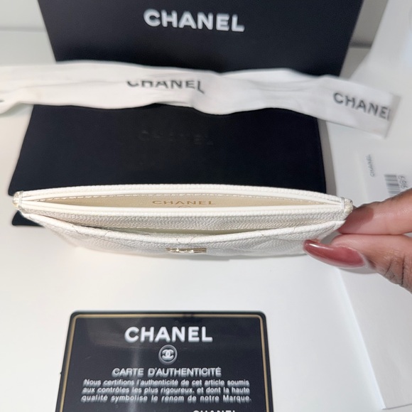 Chanel White Caviar Card Holder – Full Set | AUTHENTIC - Picture 3 of 5